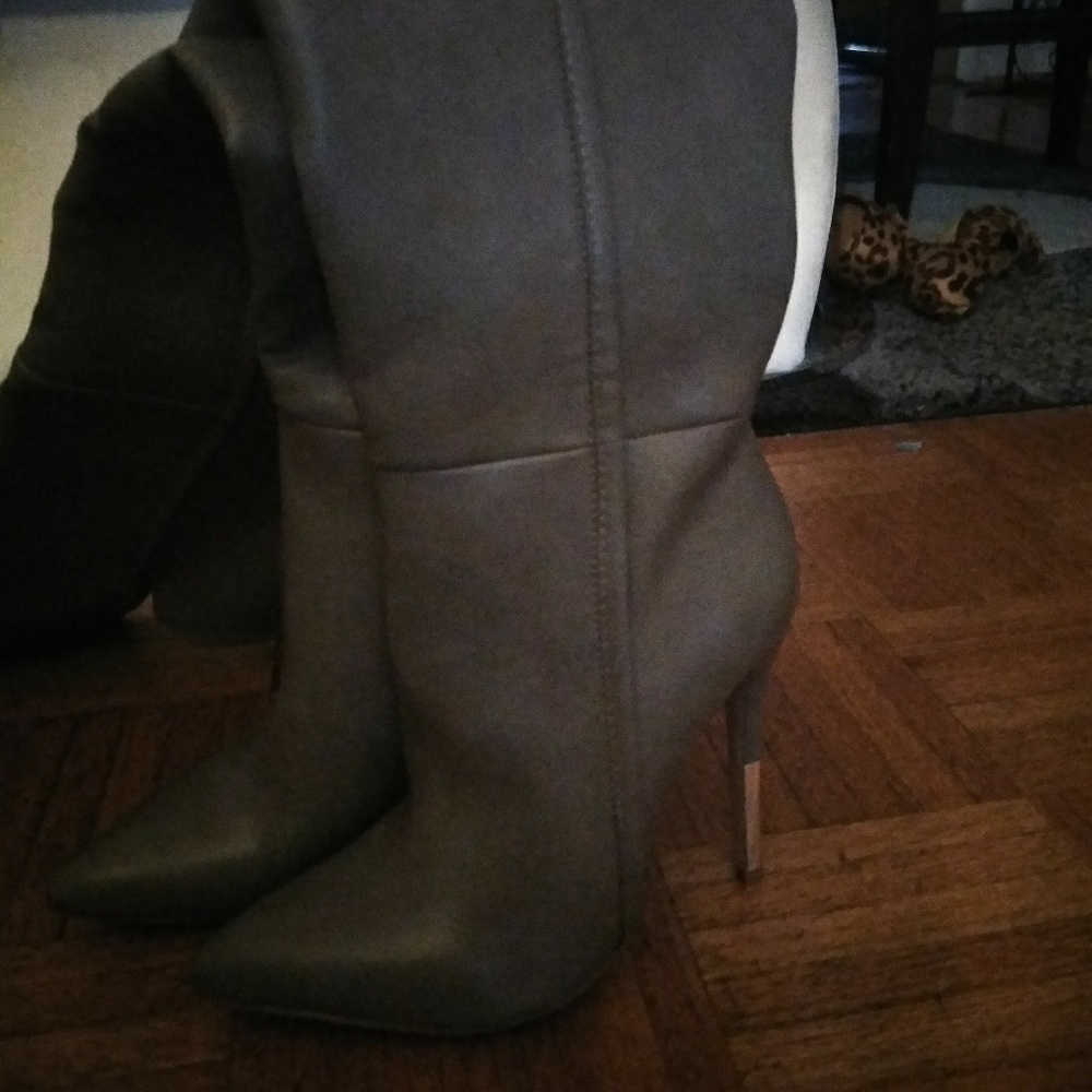 Thigh high boots.   Taupe   With gold metal heel.